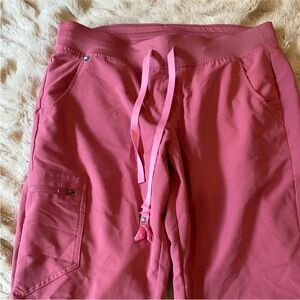 Figs Women's Scrub Pants in Pink